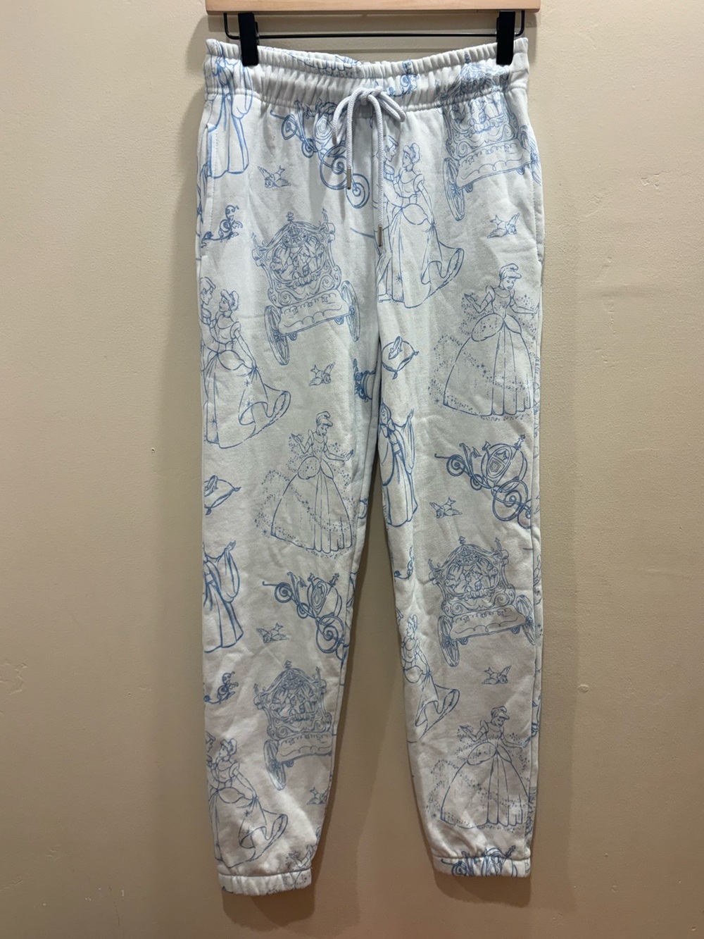 Disney Cakeworthy Cinderella AOP Joggers NWT Small Princess